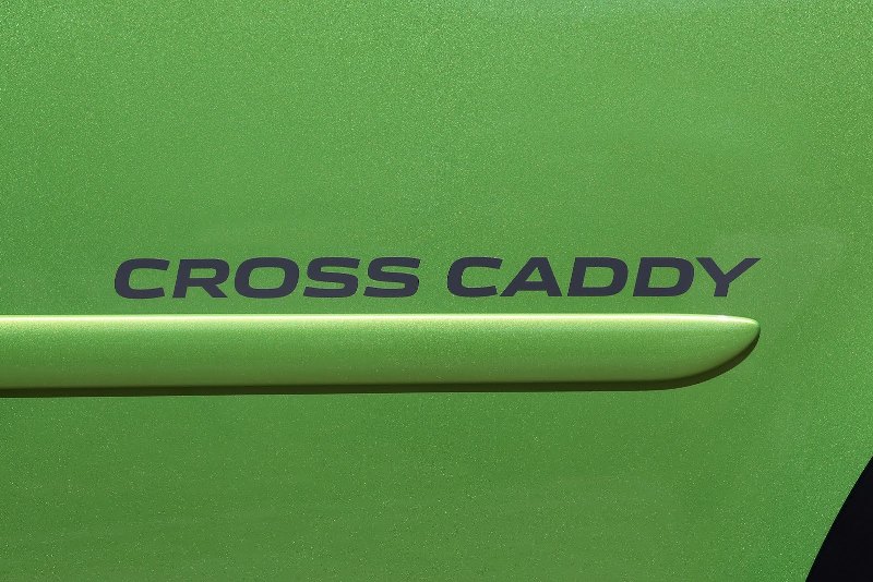 2013-VW-Cross-Caddy_5.jpg