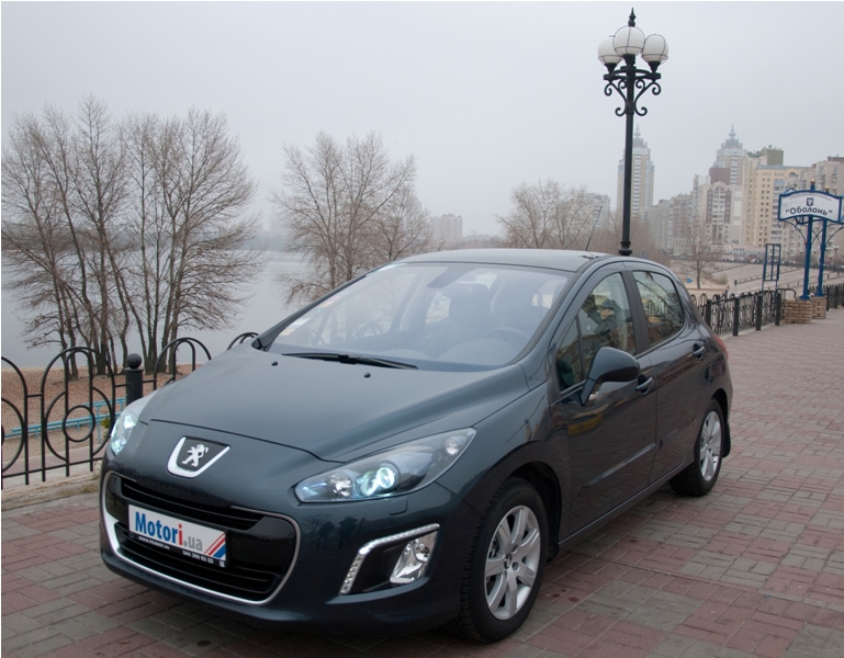 Peugeot_308_test_02.jpg