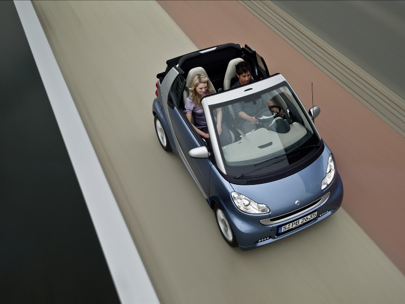 Smart-Fortwo-2011-04.jpg