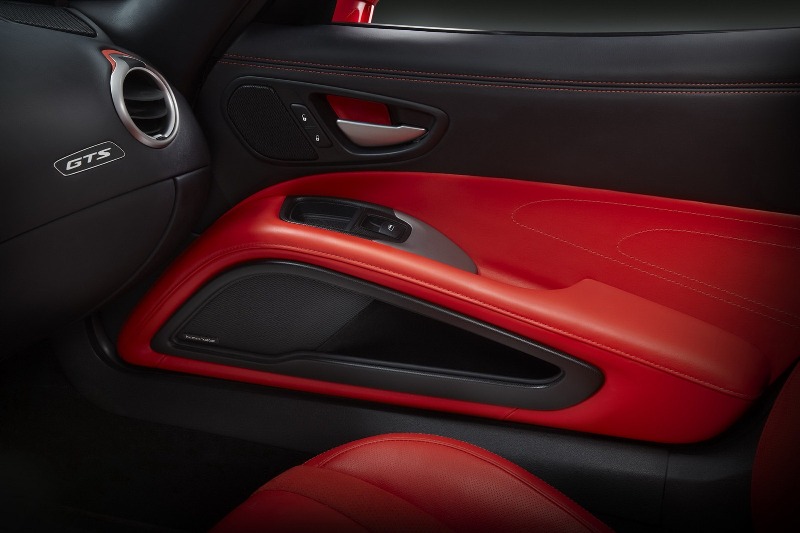 2013-SRT-Viper_13.jpg 2013-SRT-Viper_13.jpg