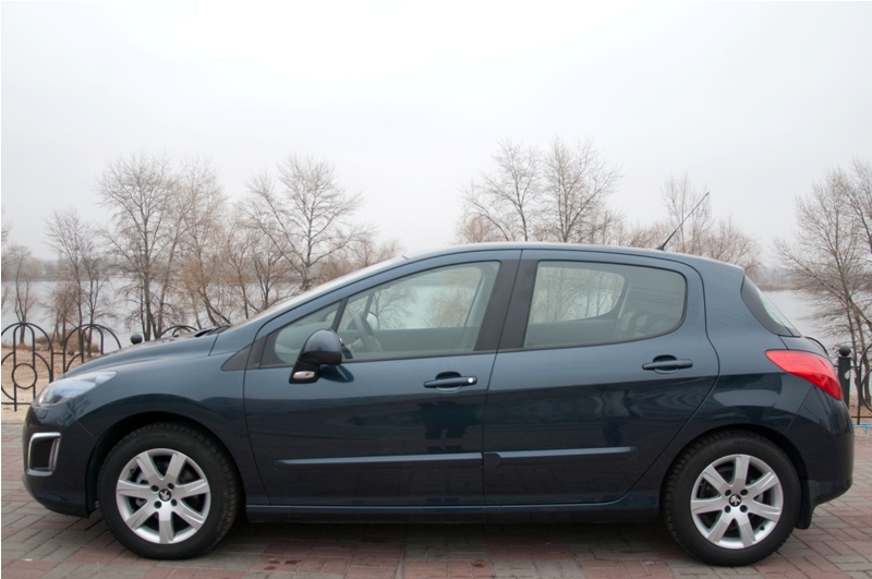 Peugeot_308_test_04.jpg