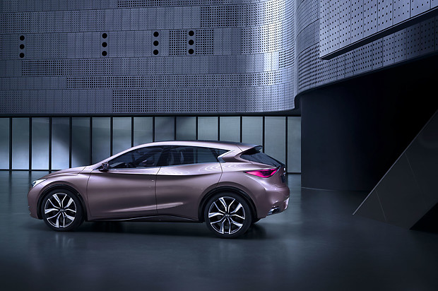 Infiniti Infiniti