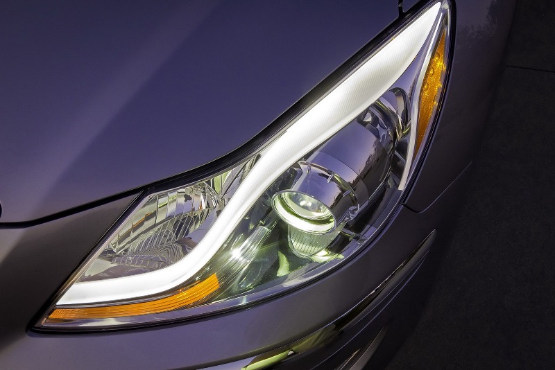 2013-Hyundai-Genesis_2.jpg 2013-Hyundai-Genesis_2.jpg