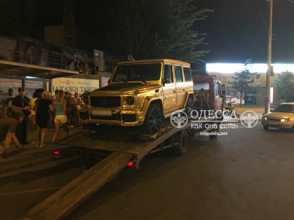 Mercedes-Benz Gelendwagen Mercedes-Benz Gelendwagen позолоченный