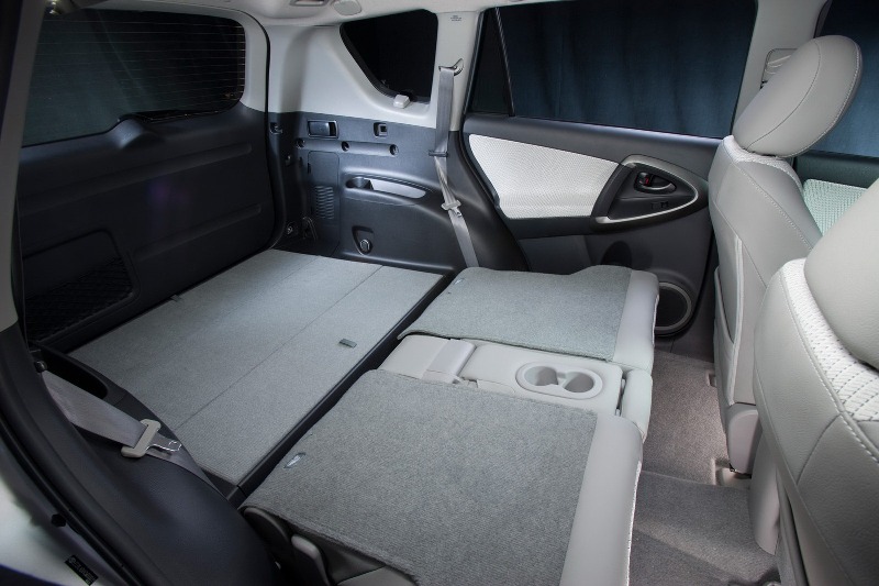 toyota_rav4_ev_05.jpg toyota_rav4_ev_05.jpg