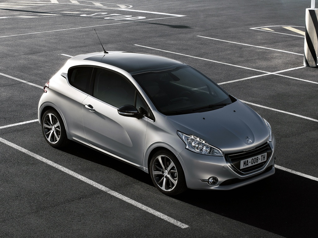 peugeot_208_3-door_5.jpg