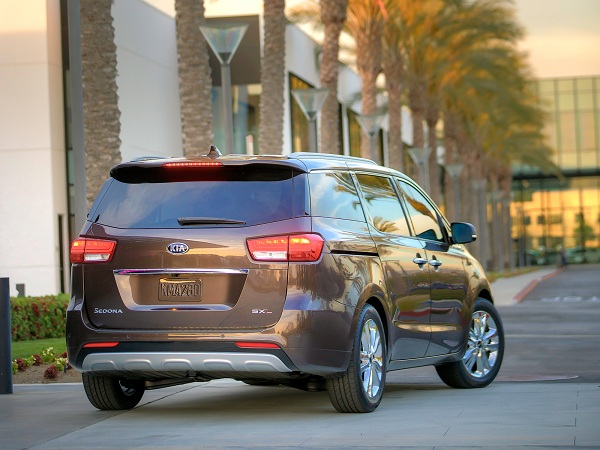 Kia Sedona 2015