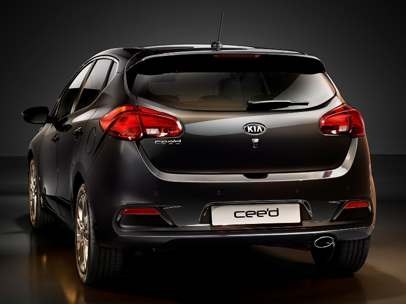 kia_cee_d_2.jpg kia_cee_d_2.jpg