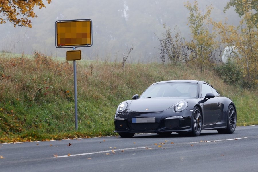 Porsche 911 R 