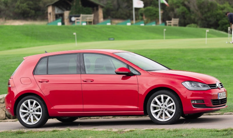 volkswagen_golf_2.0_tdi_bluemotion_5-door_1.jpg