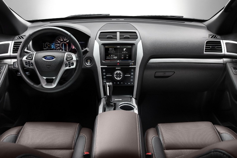 2013-Ford-Explorer-Sport-9.jpg