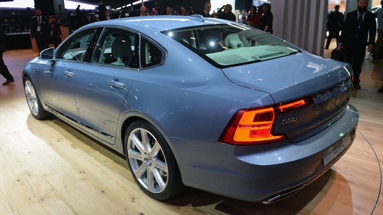 Volvo S90 