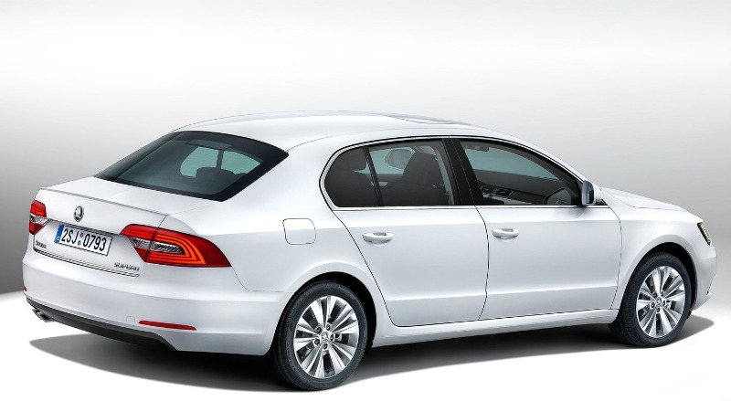 Skoda-Superb-FL-5[3].jpg