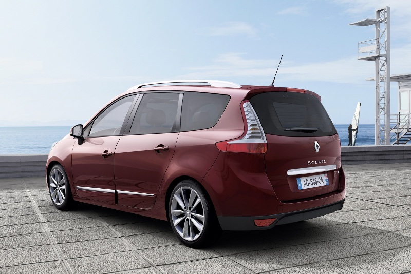 RENAULT-GRAND-SCENIC-2012-3.jpg