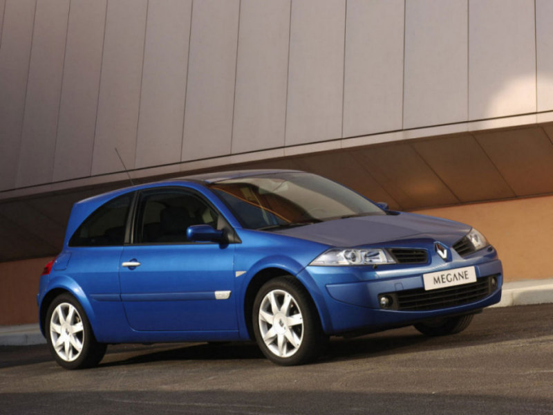 Renault_Megane_Hatchback 3 door_2003.jpg