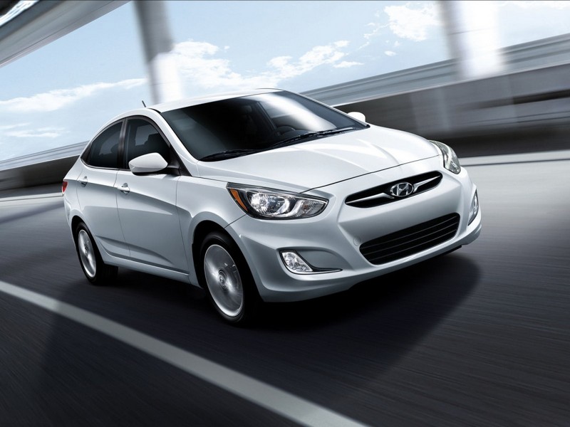 Auto_Hyundai_2012_Hyundai-Accent_029630_.jpg