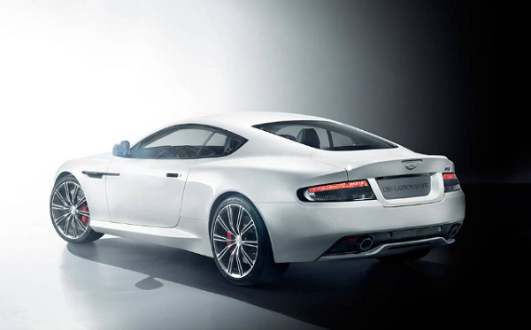 Aston Martin DB9 