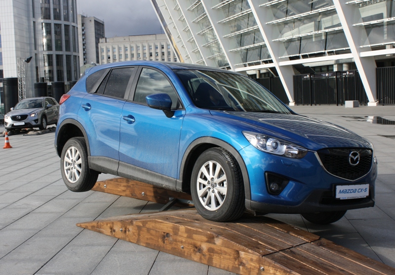 Mazda_CX504.JPG