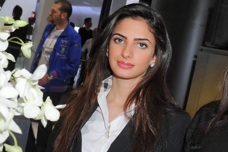 Qatar-Motor-Show-Girls_06.jpg Qatar-Motor-Show-Girls_06.jpg