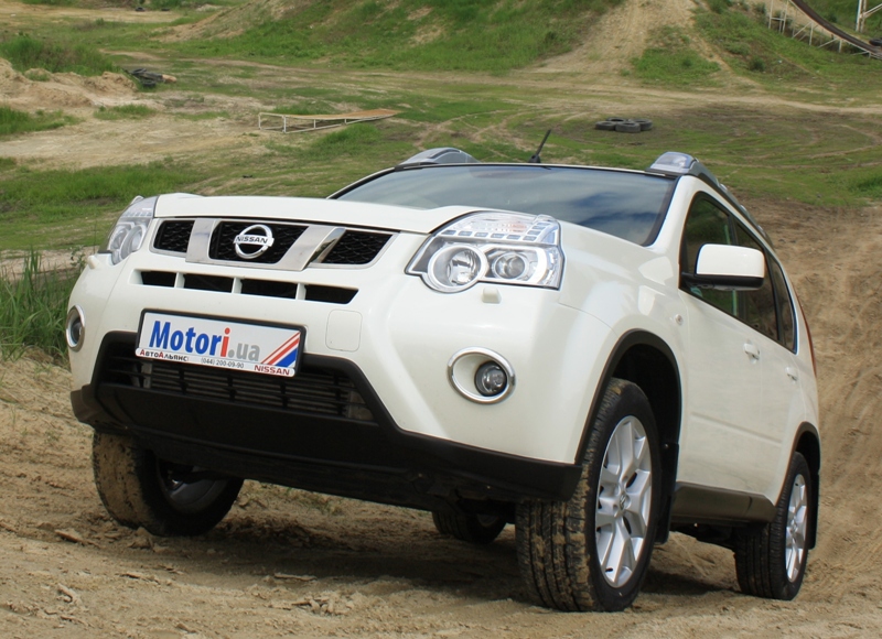 Nissan_X-Trail_10.JPG