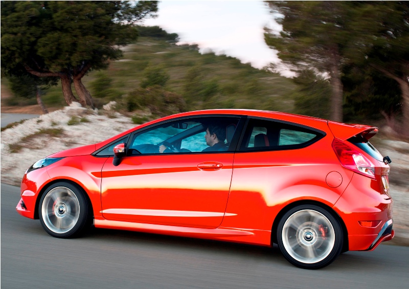 ford_fiesta_st09.jpg