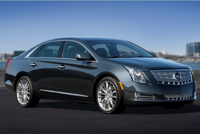 2013-Cadillac-XTS-Carscoop-10.jpg