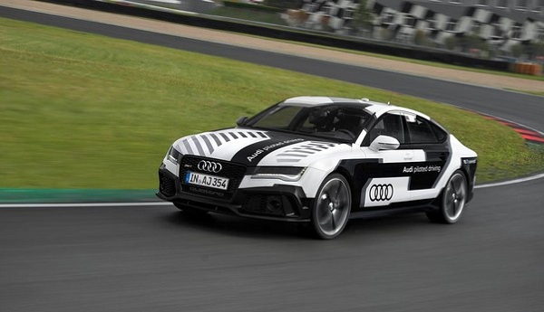 Беспилотник Audi Беспилотник Audi