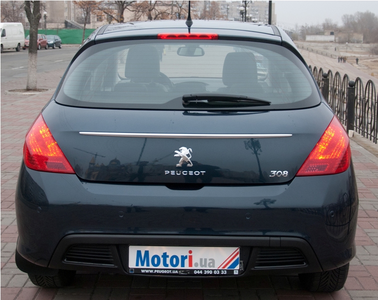 Peugeot_308_test_05.jpg