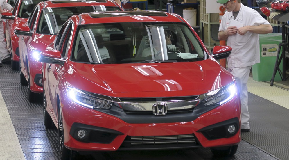 производство нового Civic на заводе Honda в Канаде