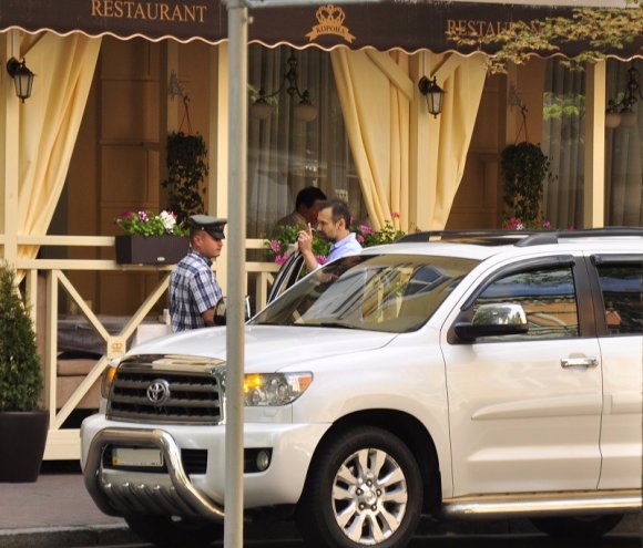 Святослав Вакарчук Toyota Sequoia Святослав Вакарчук Toyota Sequoia