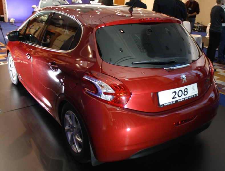 Peugeot_2013_03.JPG