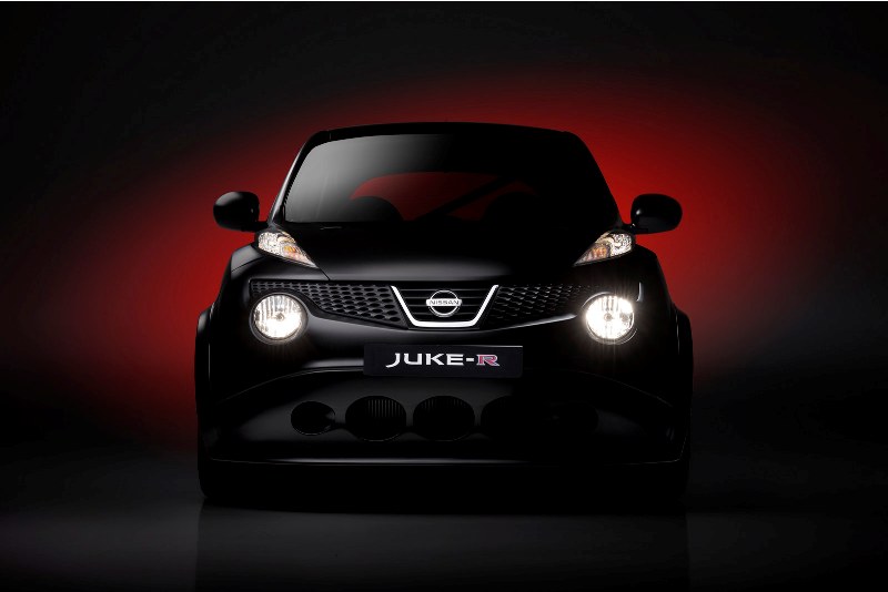 Nissan-Juke-R-6.jpg