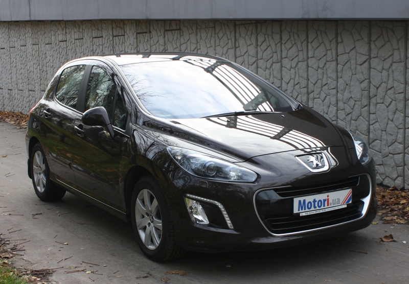 Peugeot_308_Auto_21.JPG