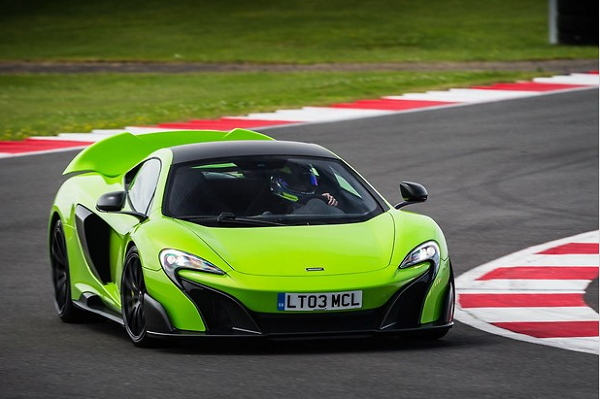 McLaren 650S 