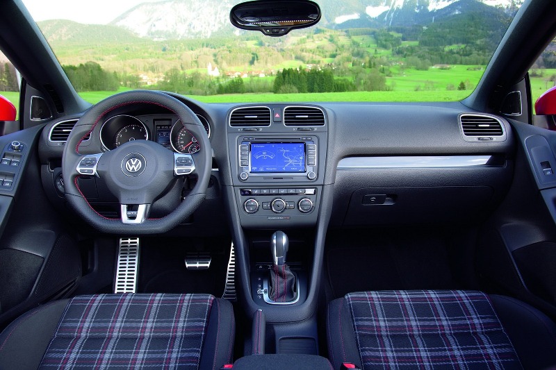 VW-Golf-GTI-Cabriolet_07.jpg