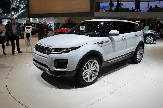 Range Rover представил обновленный Evoque