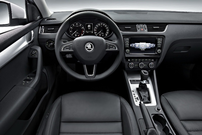 2013-Skoda-Octavia_5.jpg