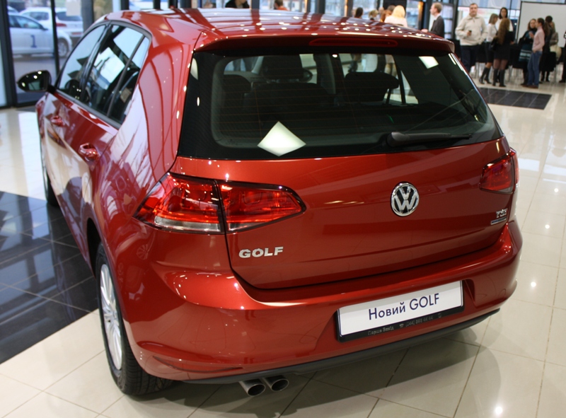 VW_Golf_VII_Kiev_1.JPG
